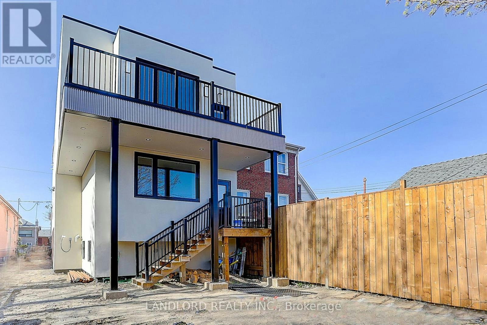 LOWER-71 Livingstone Avenue, Toronto, ON, M6E 2L7 - 7