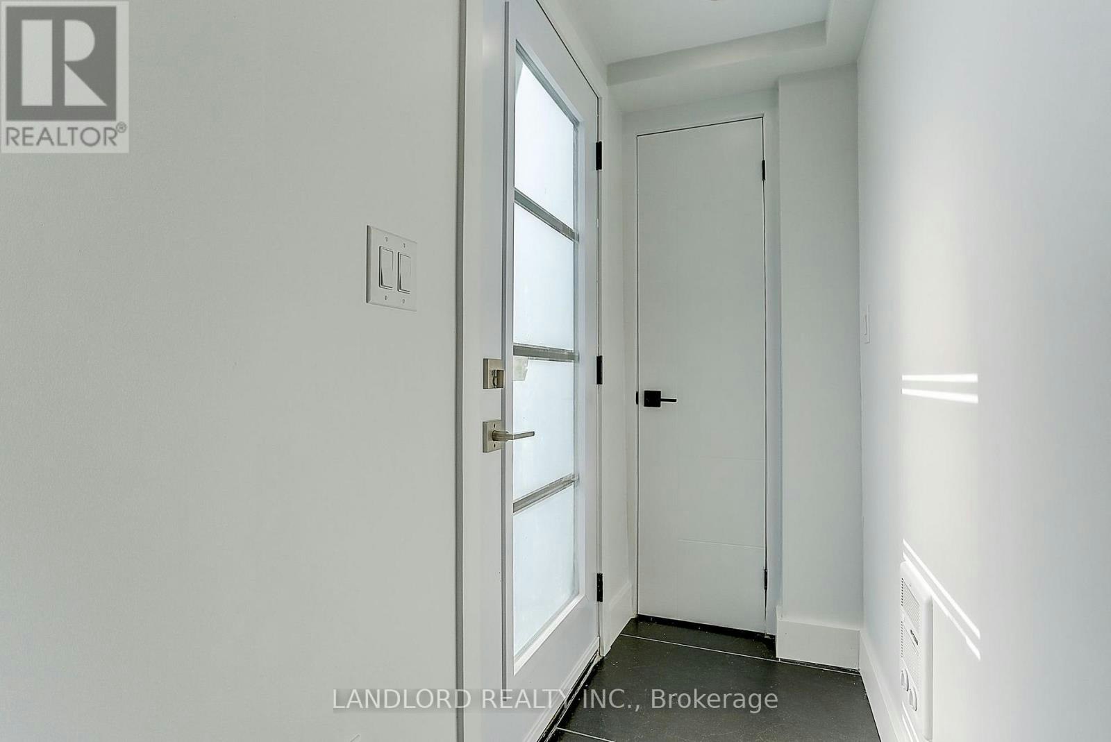 LOWER-71 Livingstone Avenue, Toronto, ON, M6E 2L7 - 9