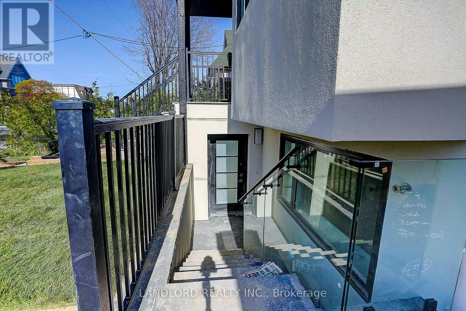 LOWER-71 Livingstone Avenue, Toronto, ON, M6E 2L7 - 5