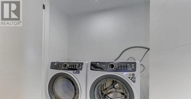 LOWER-71 Livingstone Avenue, Toronto, ON, M6E 2L7 - 31