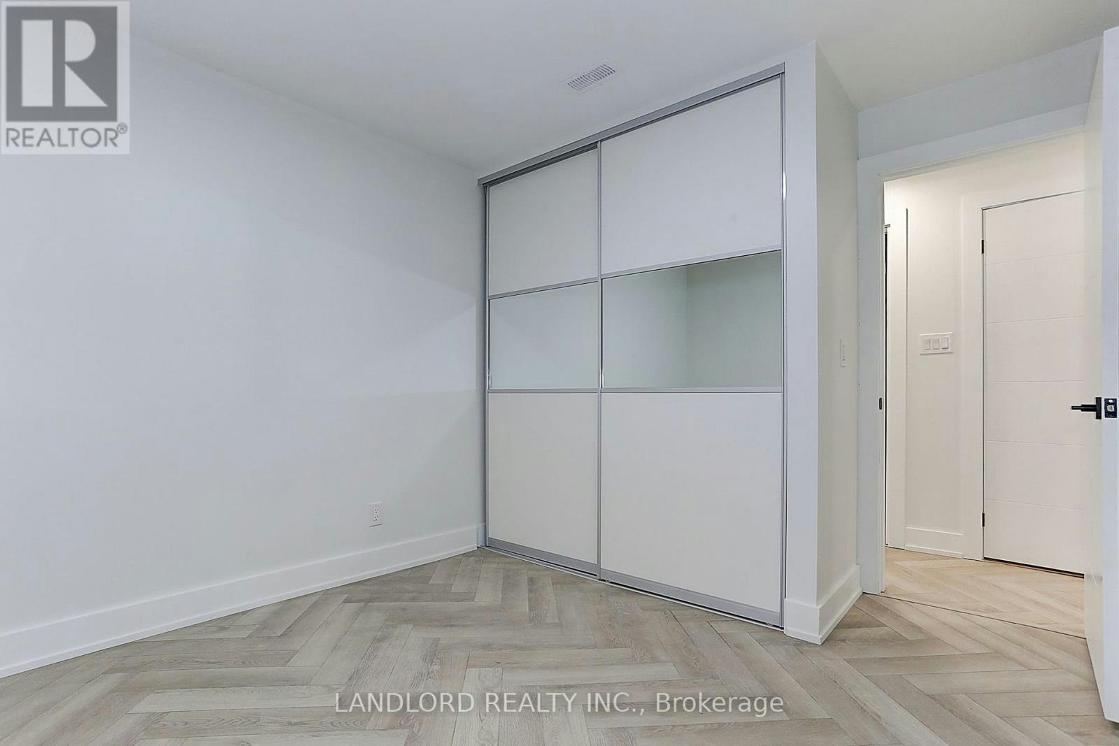 LOWER-71 Livingstone Avenue, Toronto, ON, M6E 2L7 - 29