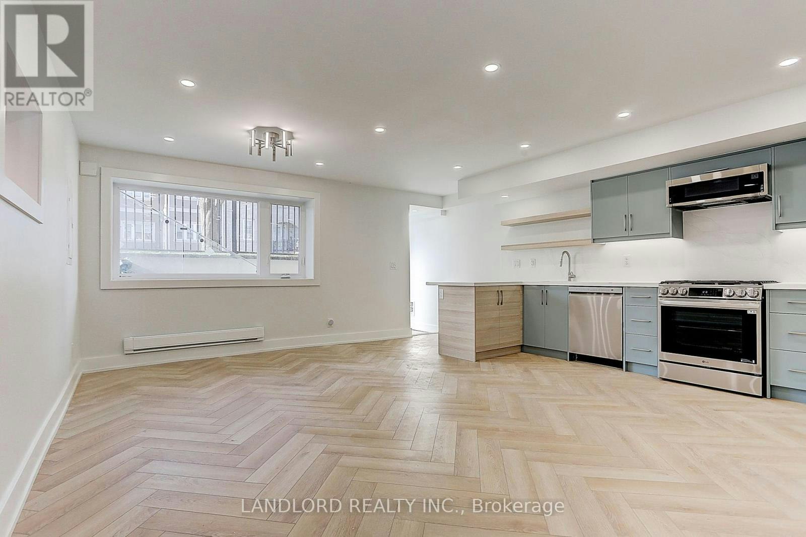 LOWER-71 Livingstone Avenue, Toronto, ON, M6E 2L7 - 14