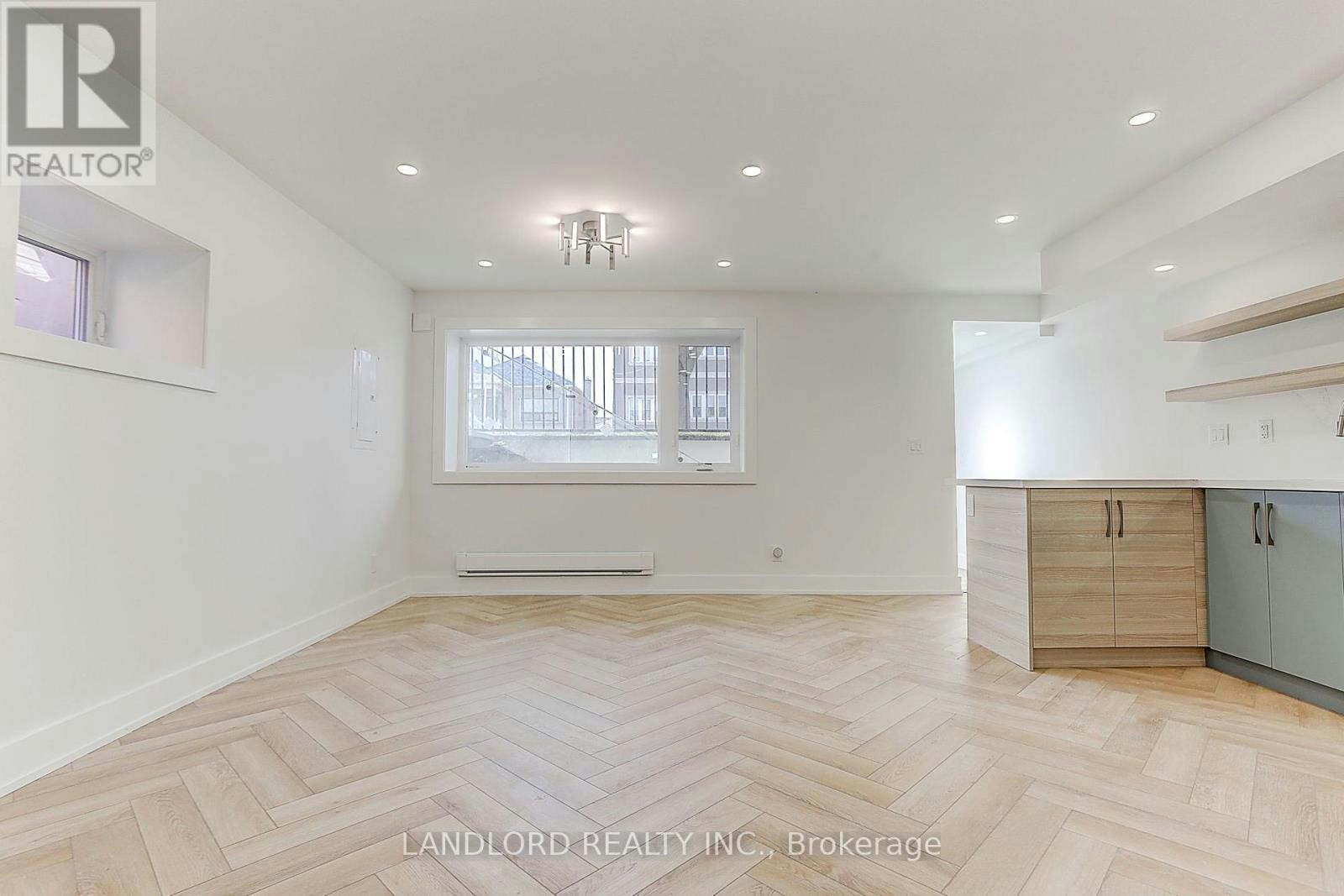 LOWER-71 Livingstone Avenue, Toronto, ON, M6E 2L7 - 23