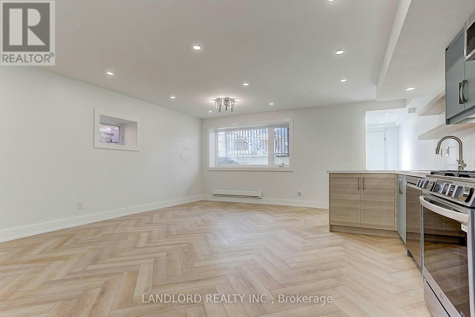 LOWER-71 Livingstone Avenue, Toronto, ON, M6E 2L7 - 20