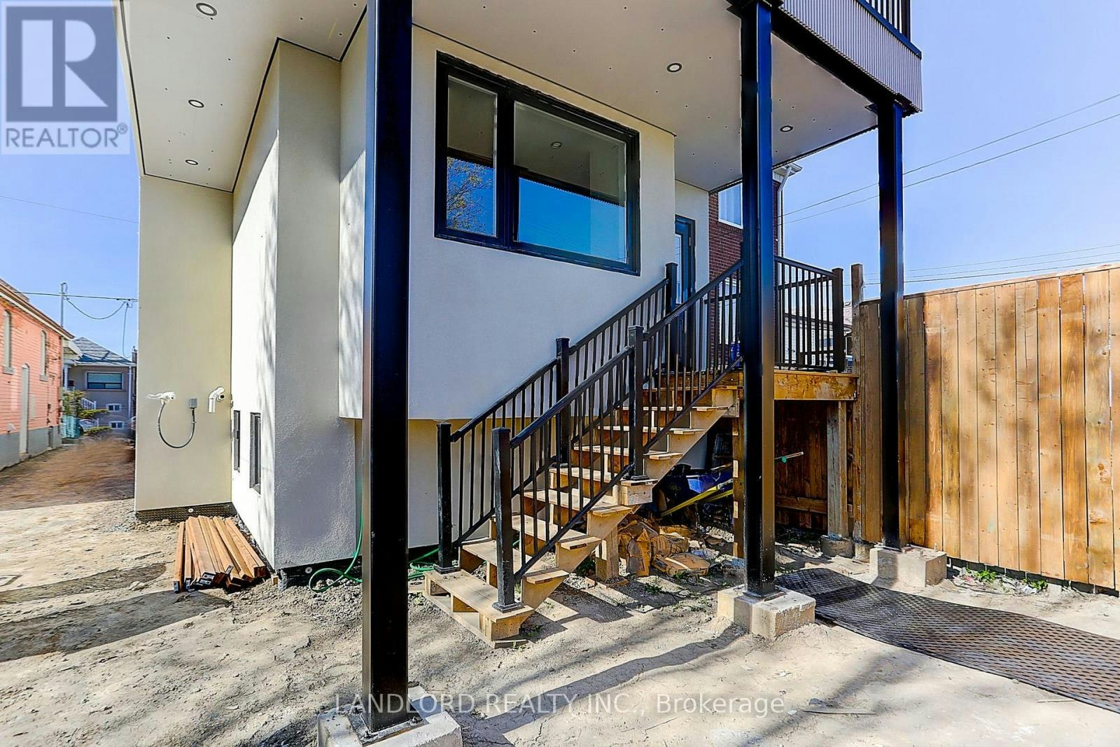 LOWER-71 Livingstone Avenue, Toronto, ON, M6E 2L7 - 6