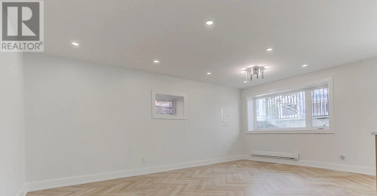 LOWER-71 Livingstone Avenue, Toronto, ON, M6E 2L7 - 21