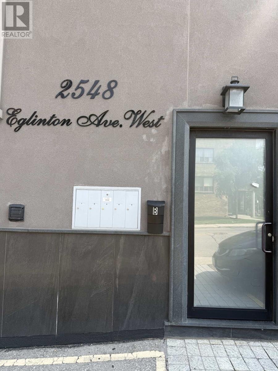 3-2548 Eglinton Avenue W, Toronto, ON, M6M 1T1 - 21