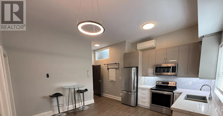 3-2548 Eglinton Avenue W, Toronto, ON, M6M 1T1 - 3