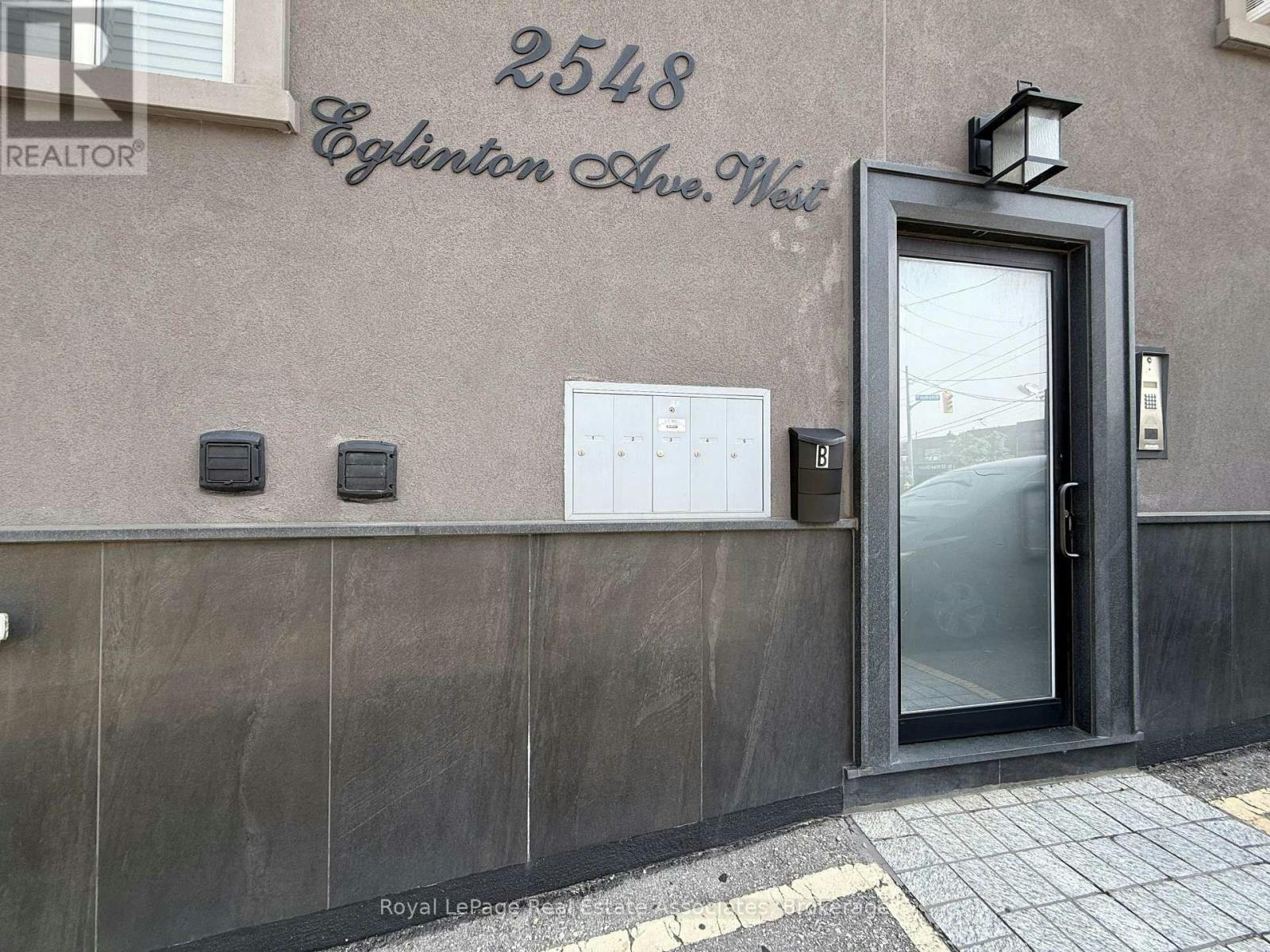3-2548 Eglinton Avenue W, Toronto, ON, M6M 1T1 - 19