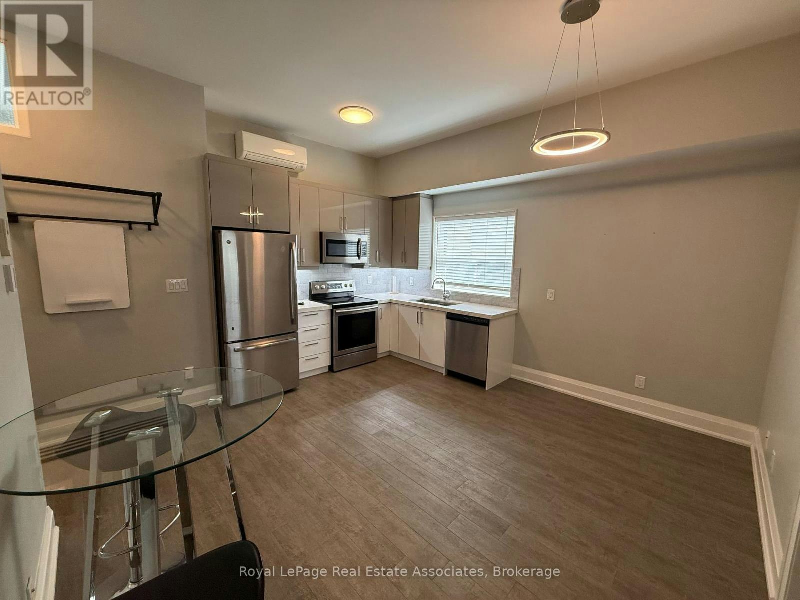3-2548 Eglinton Avenue W, Toronto, ON, M6M 1T1 - 4