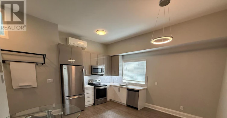 3-2548 Eglinton Avenue W, Toronto, ON, M6M 1T1 - 4