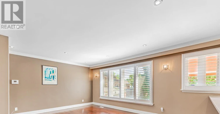 UPPER-252 Thistle Down Boulevard, Toronto, ON, M9V 1K7 - 6