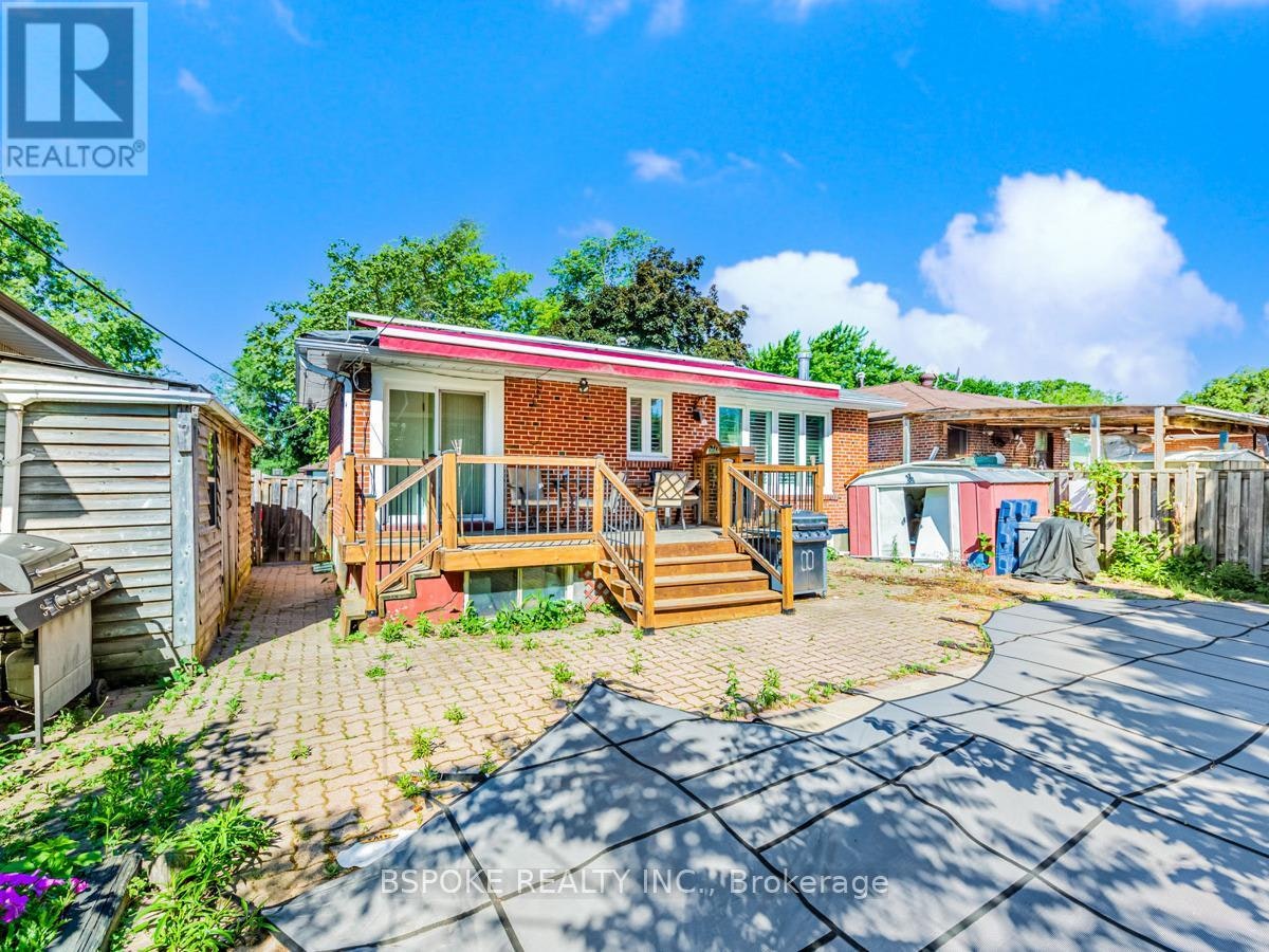 UPPER-252 Thistle Down Boulevard, Toronto, ON, M9V 1K7 - 26