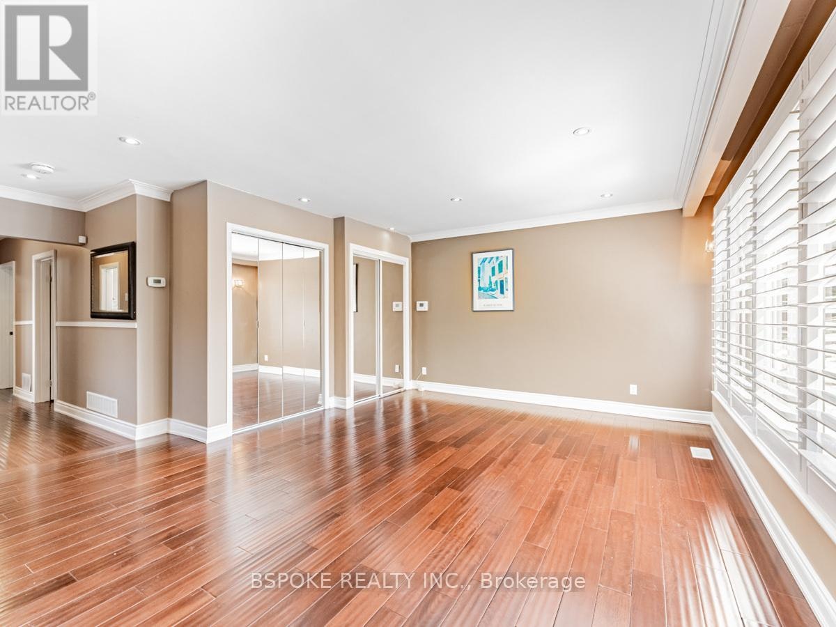 UPPER-252 Thistle Down Boulevard, Toronto, ON, M9V 1K7 - 7