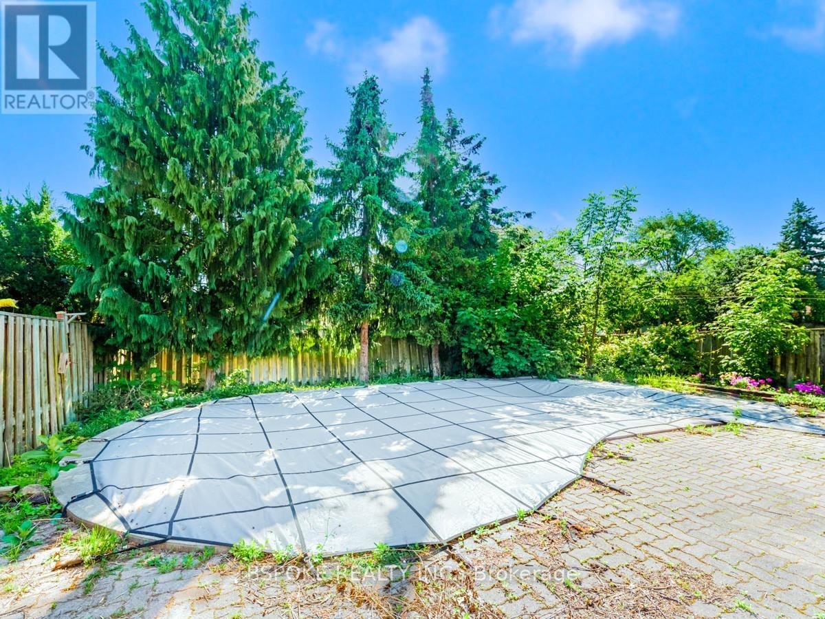 UPPER-252 Thistle Down Boulevard, Toronto, ON, M9V 1K7 - 28