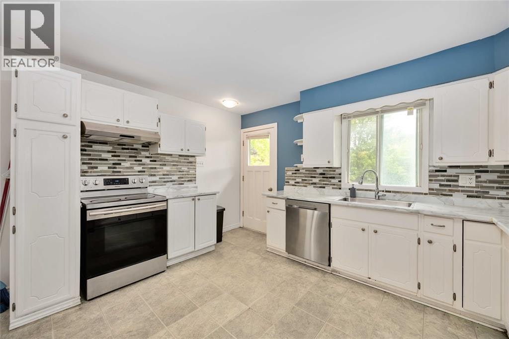 226 Trudeau Drive, Sarnia, ON, N7S 4K6 - 12