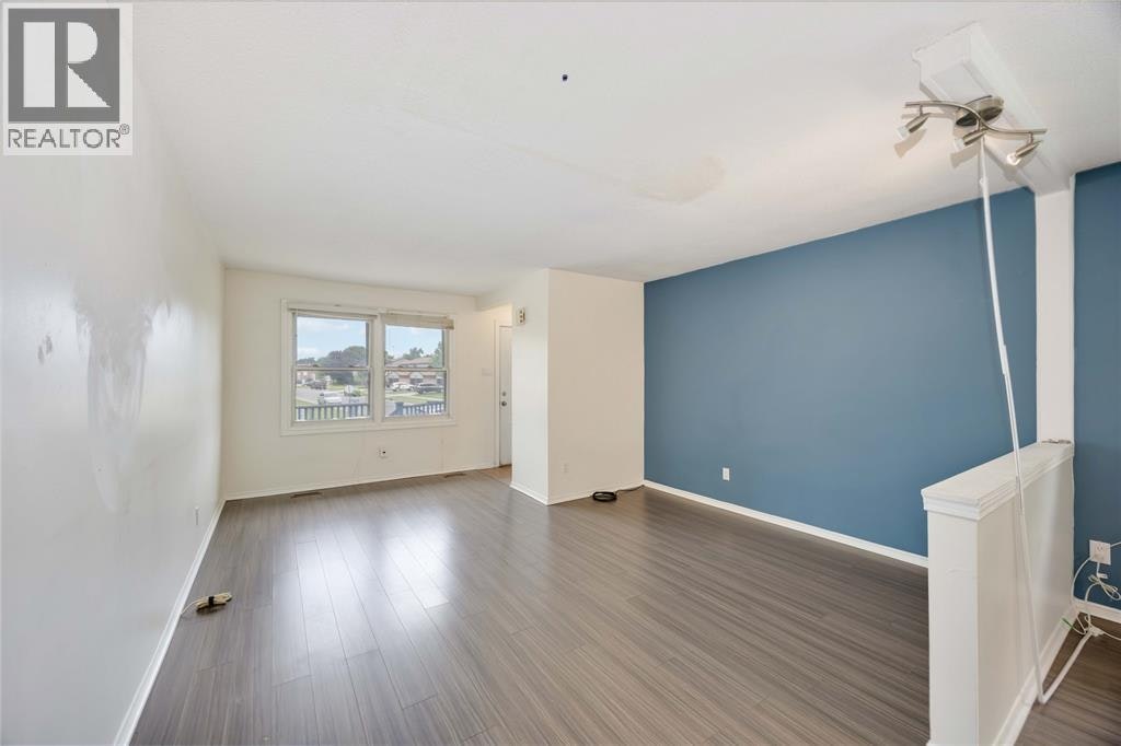 226 Trudeau Drive, Sarnia, ON, N7S 4K6 - 7