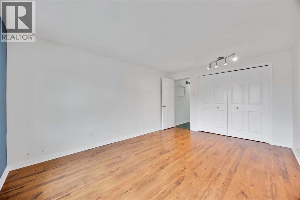 226 Trudeau Drive, Sarnia, ON, N7S 4K6 - 21