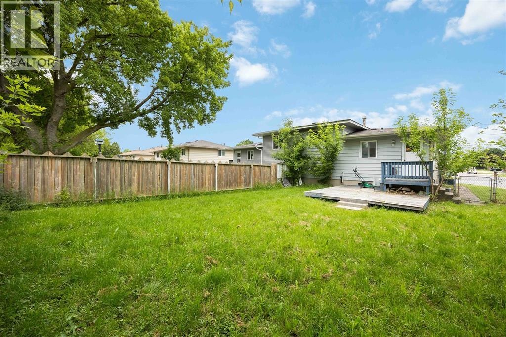 226 Trudeau Drive, Sarnia, ON, N7S 4K6 - 33
