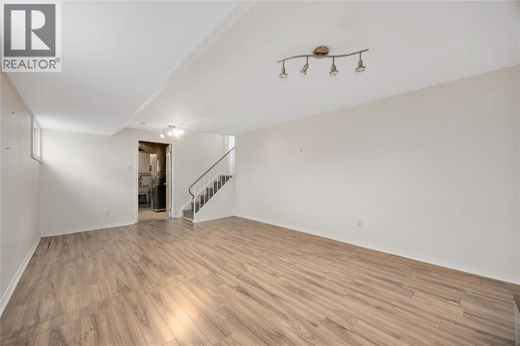 226 Trudeau Drive, Sarnia, ON, N7S 4K6 - 30