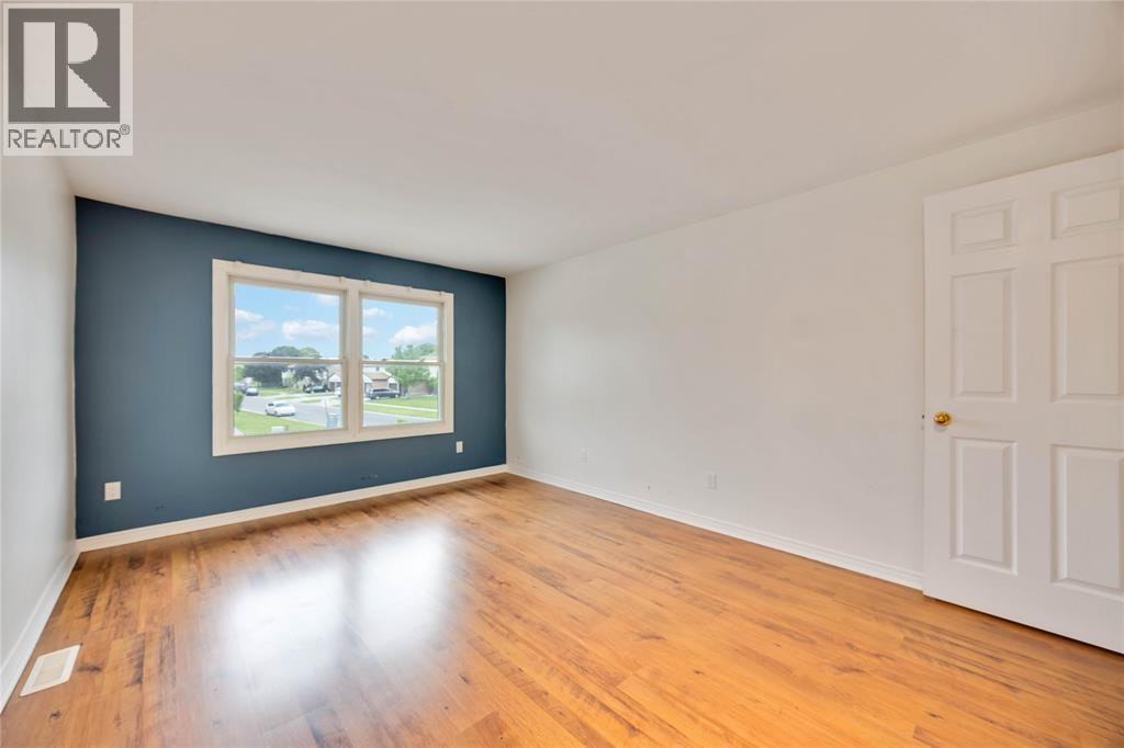 226 Trudeau Drive, Sarnia, ON, N7S 4K6 - 22