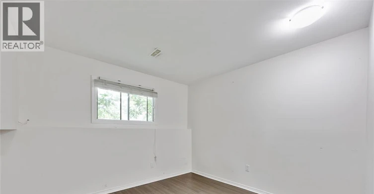 226 Trudeau Drive, Sarnia, ON, N7S 4K6 - 23