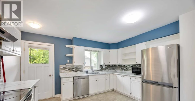 226 Trudeau Drive, Sarnia, ON, N7S 4K6 - 9