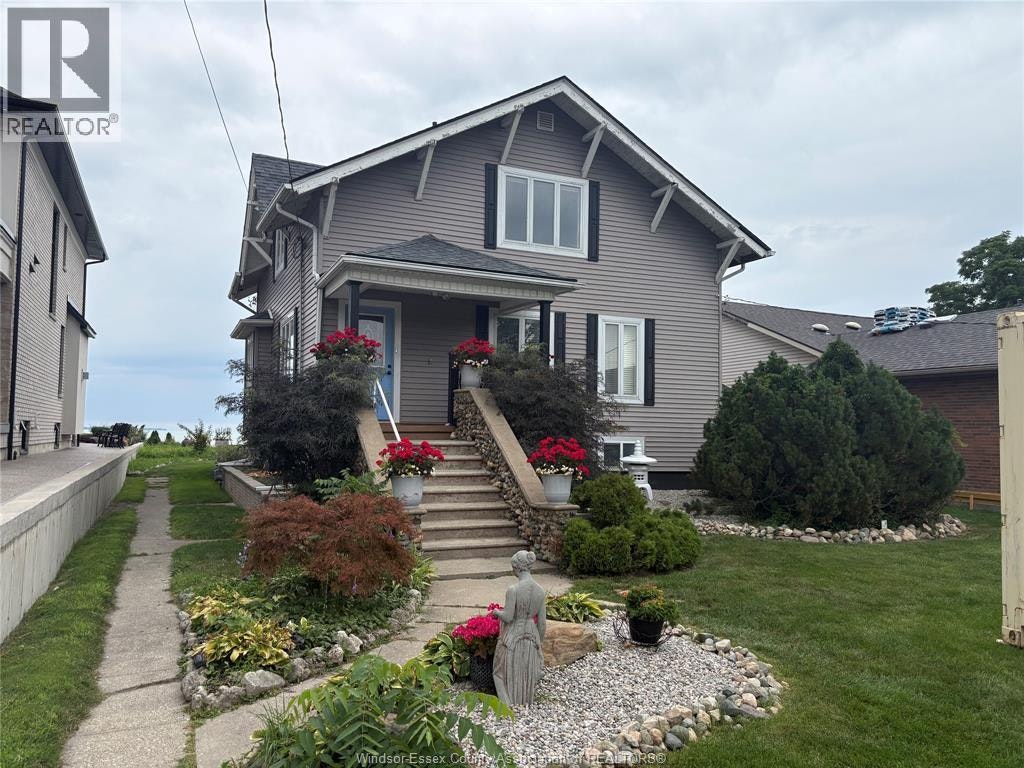 13222 Riverside Drive, Tecumseh, ON, N8N 2M6