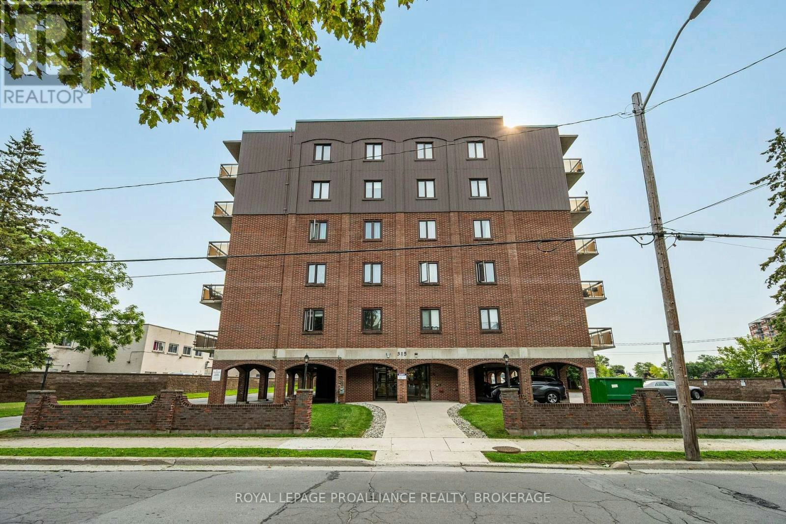 201-315 Regent Street, Kingston, ON, K7L 4K7
