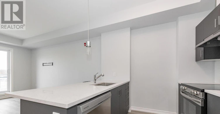 404-1350 Hemlock Road, Ottawa, ON, K1K 5C2 - 11