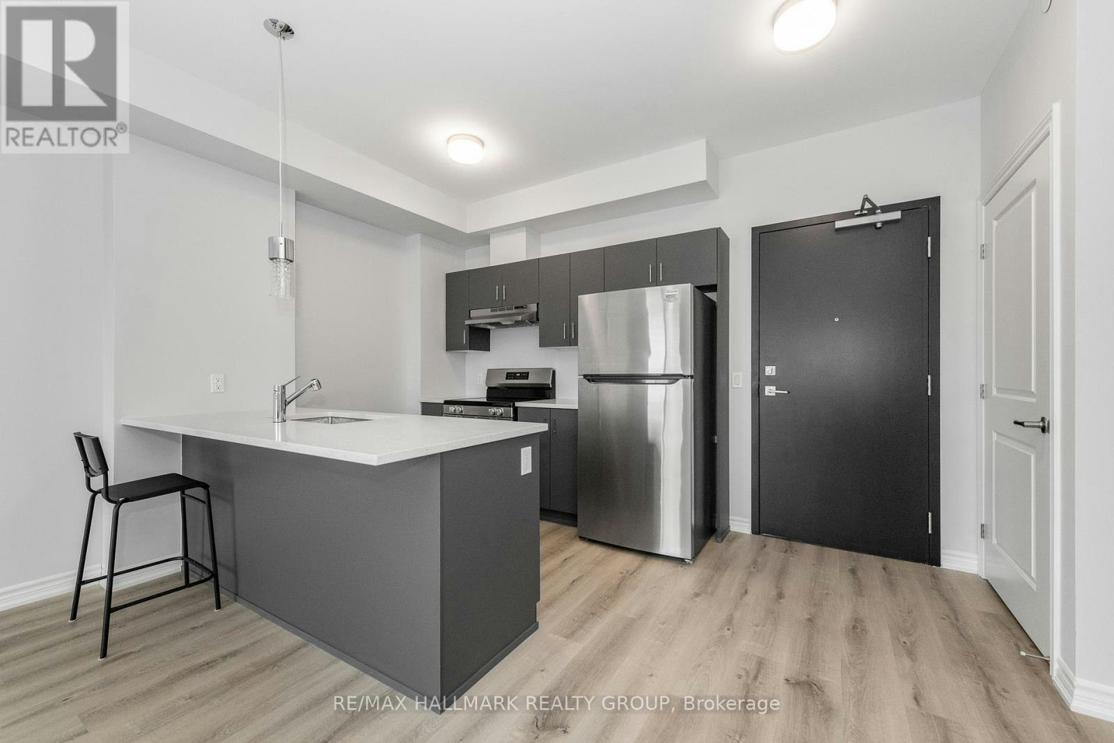 404-1350 Hemlock Road, Ottawa, ON, K1K 5C2 - 5