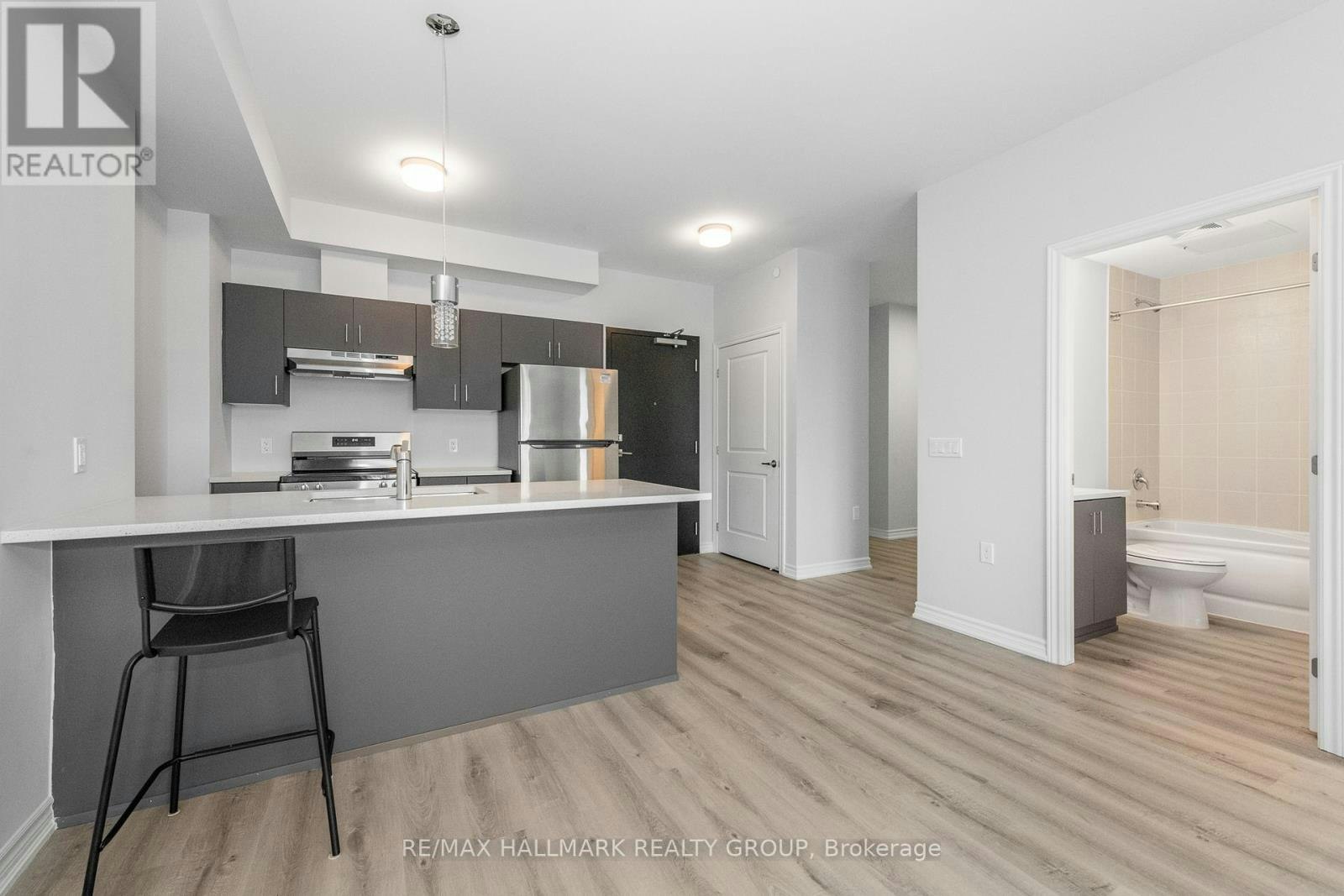 404-1350 Hemlock Road, Ottawa, ON, K1K 5C2 - 9