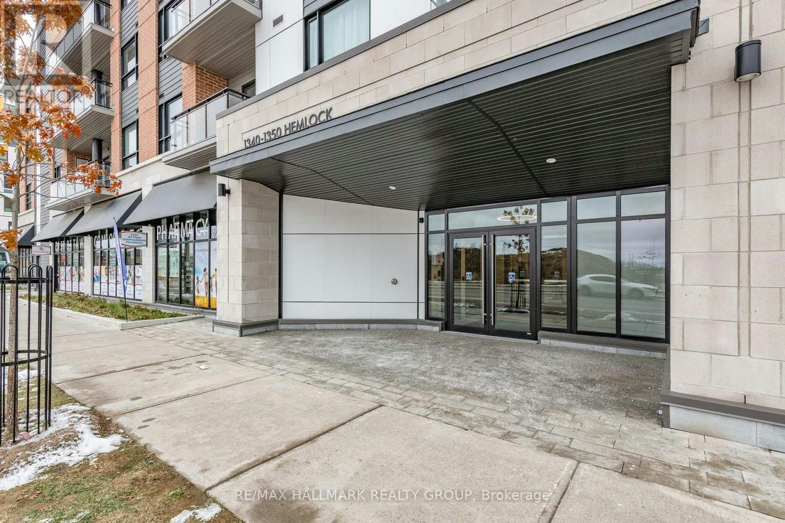 404-1350 Hemlock Road, Ottawa, ON, K1K 5C2
