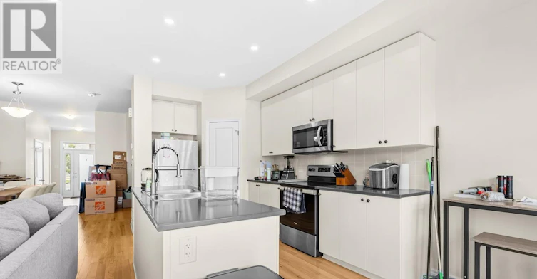 709 Namur Street, Russell, ON, K0A 1W0 - 6