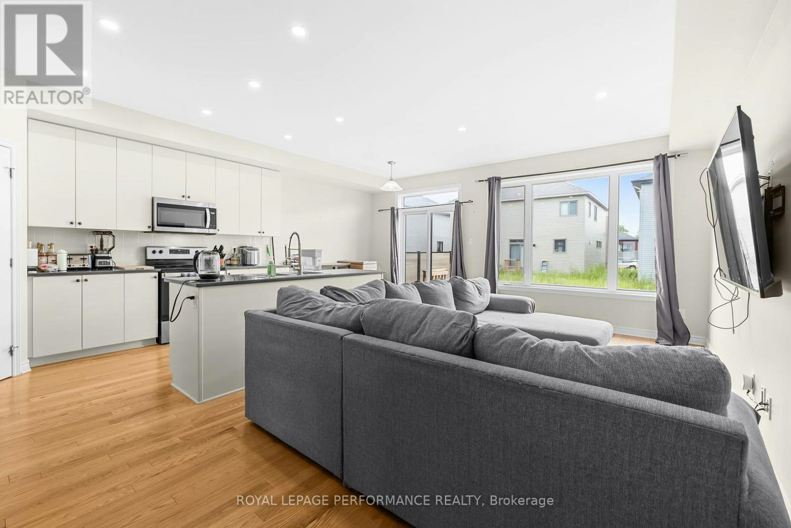 709 Namur Street, Russell, ON, K0A 1W0 - 10