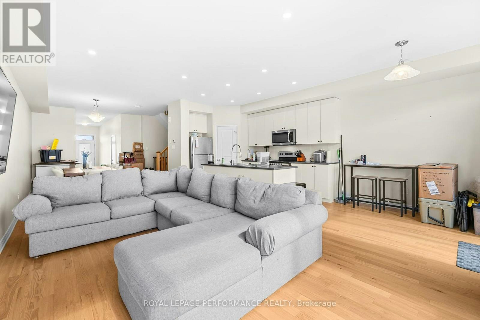 709 Namur Street, Russell, ON, K0A 1W0 - 9