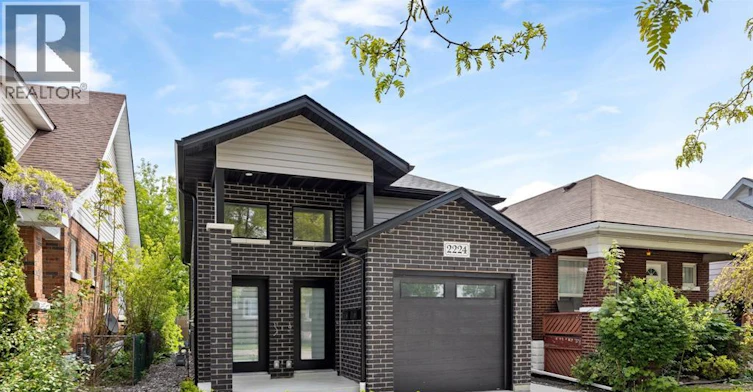 2 Lower-2224 Fraser, Windsor, ON, N8X 3Z7