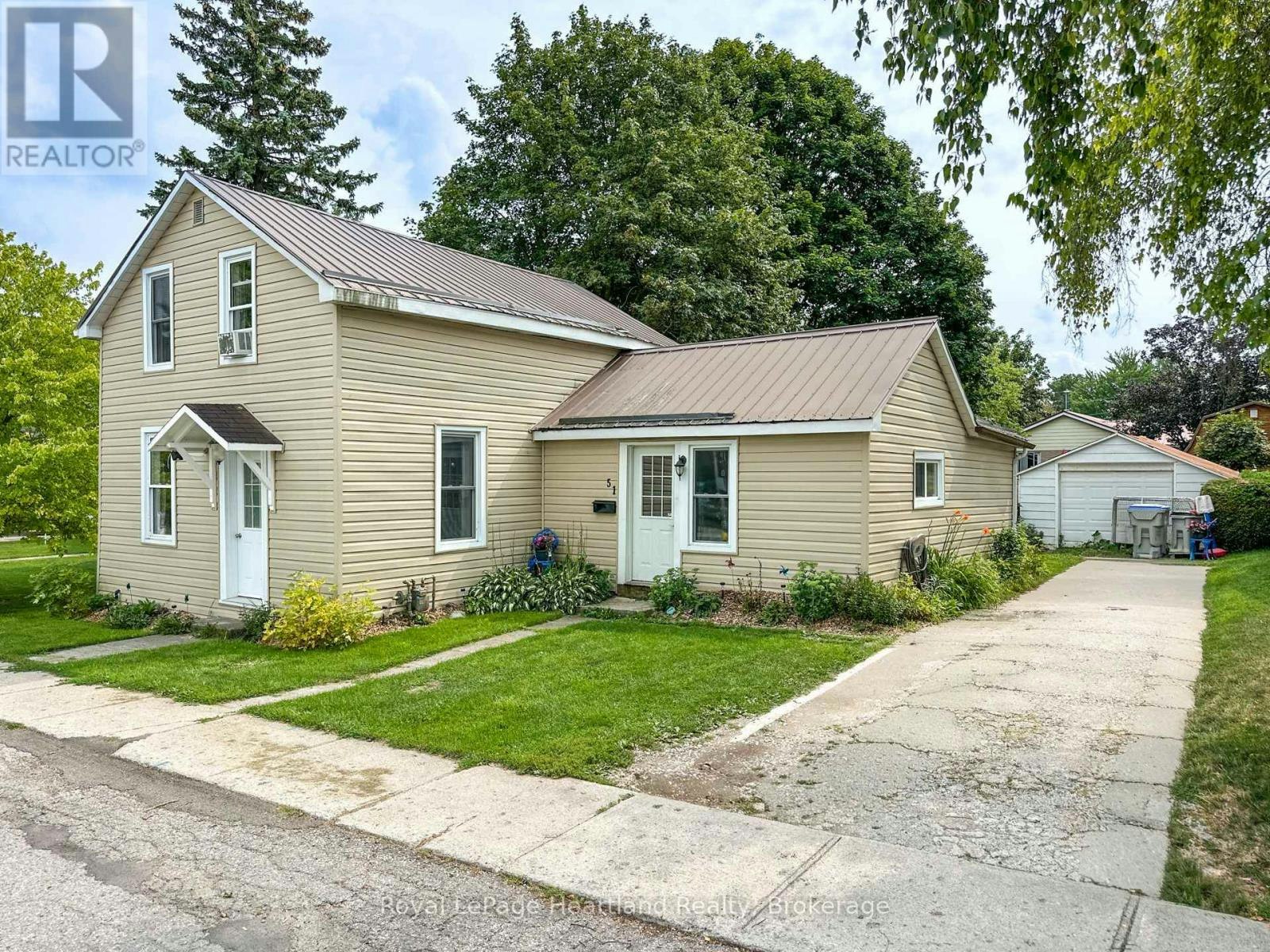 51 Side Street, Huron East, ON, N0K 1W0