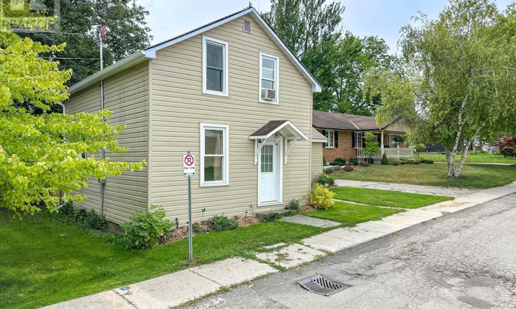 51 Side Street
