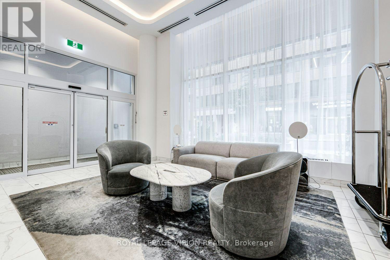 1121-121 St Patrick Street, Toronto, ON, M5T 0B8 - 3