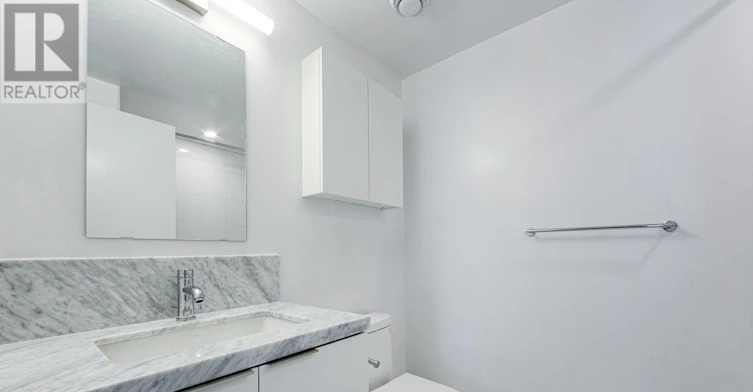 1121-121 St Patrick Street, Toronto, ON, M5T 0B8 - 27