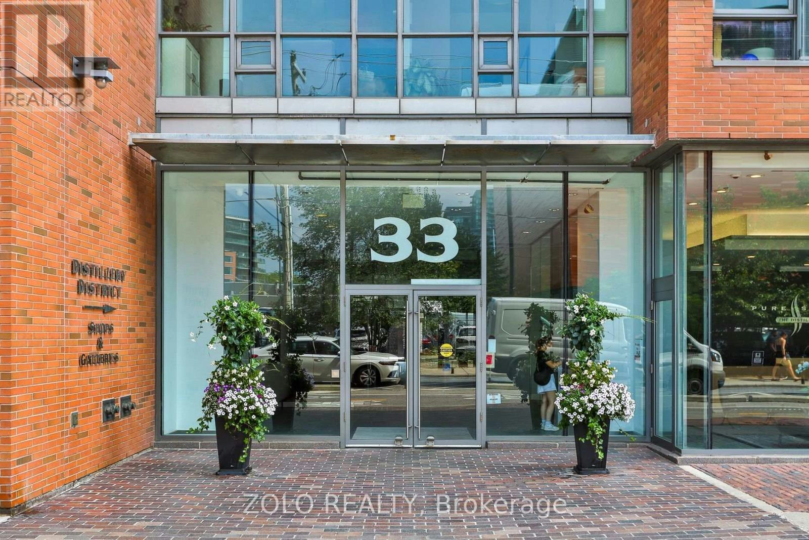 901-33 Mill Street, Toronto, ON, M5A 3R3 - 2
