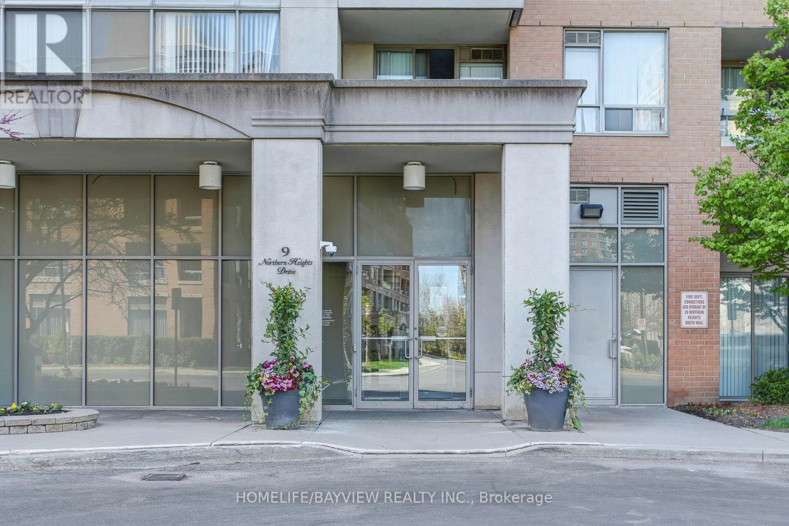 LPH4-9 Northern Heights Drive, Richmond Hill, ON, L4B 4M5 - 2