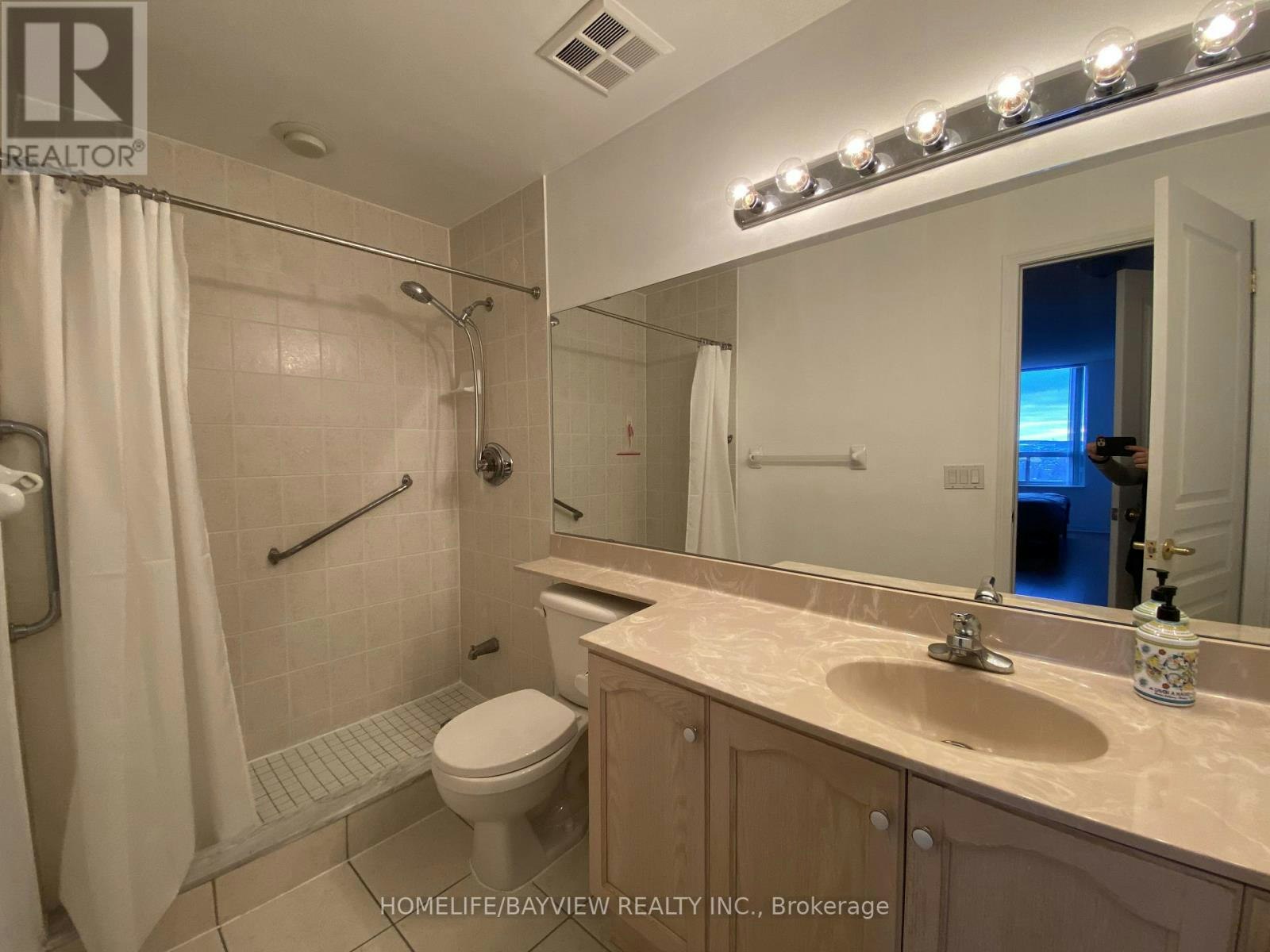 LPH4-9 Northern Heights Drive, Richmond Hill, ON, L4B 4M5 - 12