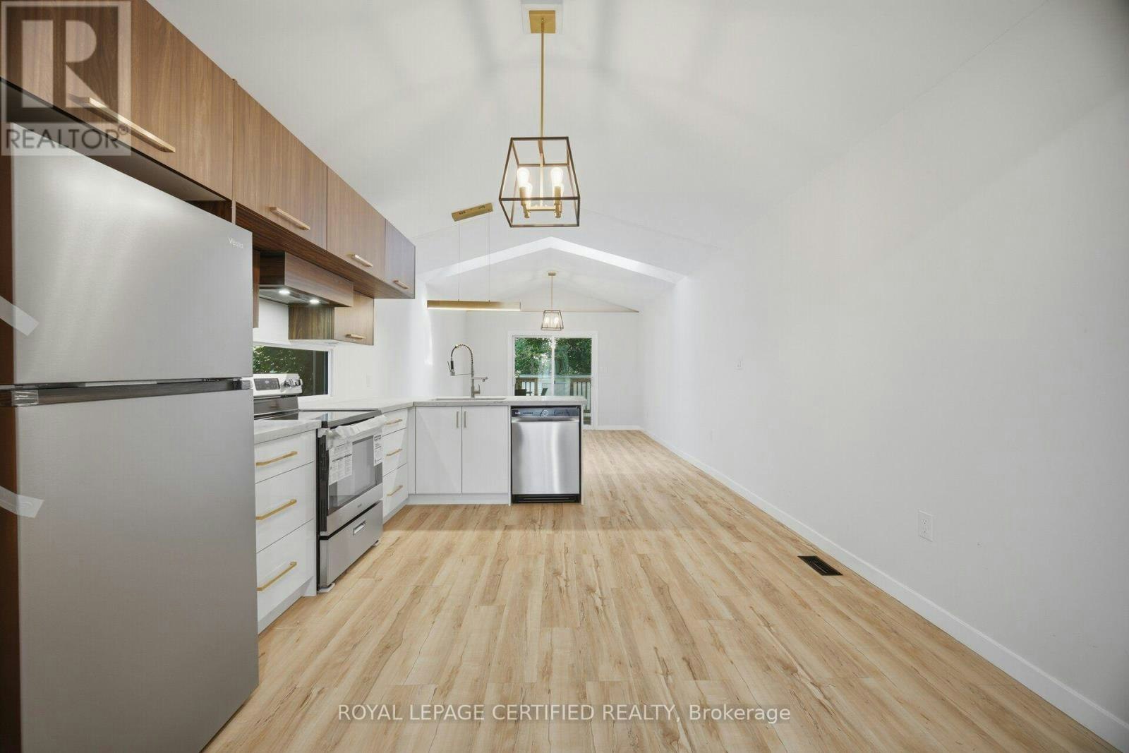 5759 Robinson Street, Niagara Falls, ON, L2G 2B3 - 19