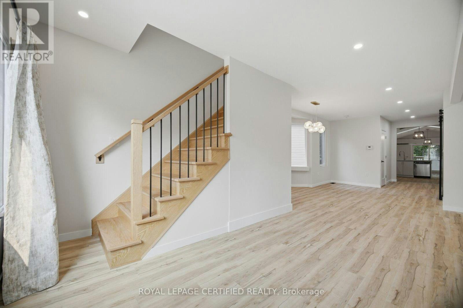 5759 Robinson Street, Niagara Falls, ON, L2G 2B3 - 27