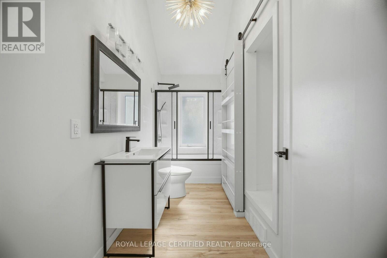 5759 Robinson Street, Niagara Falls, ON, L2G 2B3 - 38