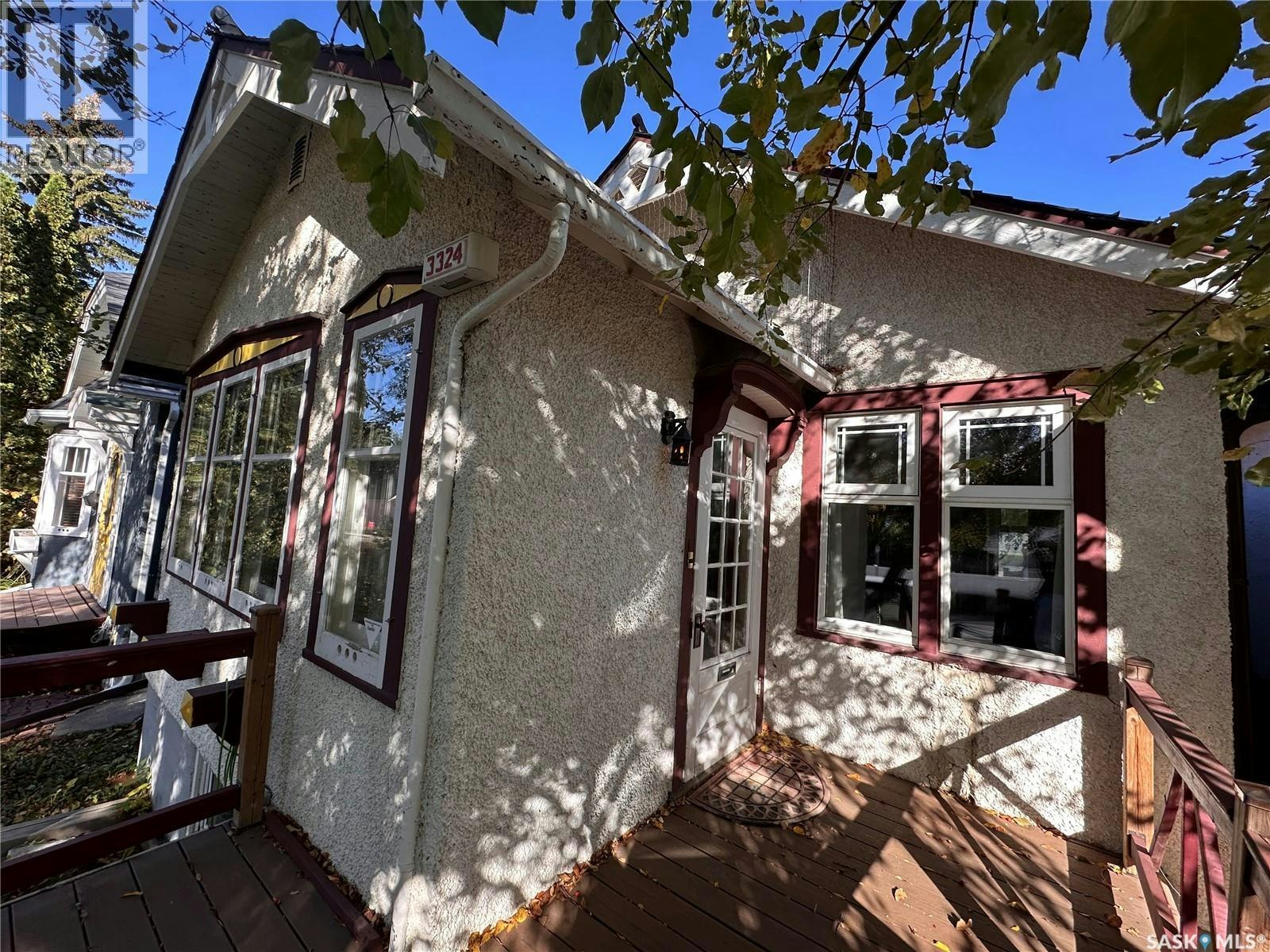 3324 College Avenue, Regina, SK, S4T 1W2