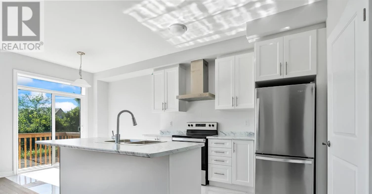 14 Paradise Way, Whitby, ON, L1R 0R7 - 7
