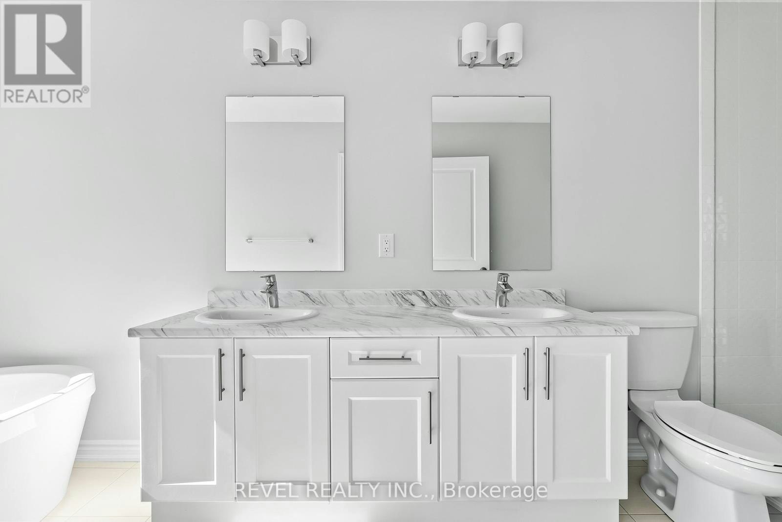 14 Paradise Way, Whitby, ON, L1R 0R7 - 30